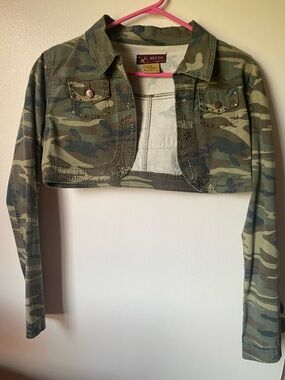 Neeso Cropped Camo Jacket with Stud Detail
